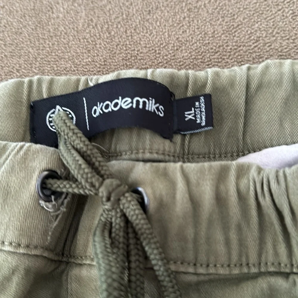 Akademiks Joggers Mens XL Khaki Green Hip Hop 90s Pants Stretch (TD)